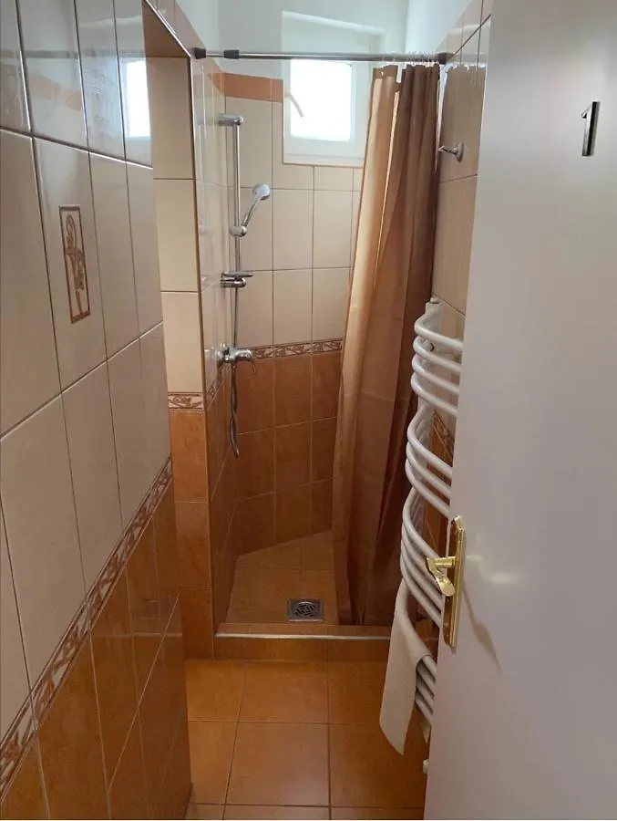 Eros Apartman Haz Hajduszoboszlo Villa