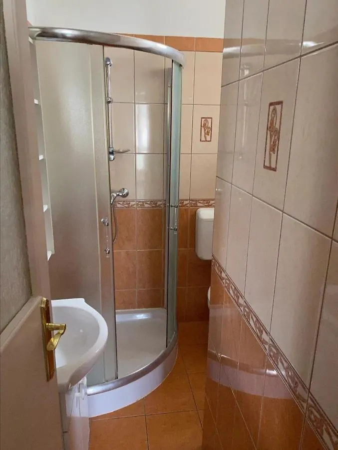 Eros Apartman Haz Hajduszoboszlo Villa